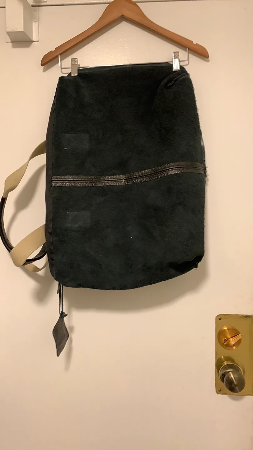 Roots Black Leather Tote Bag image indicator(8)