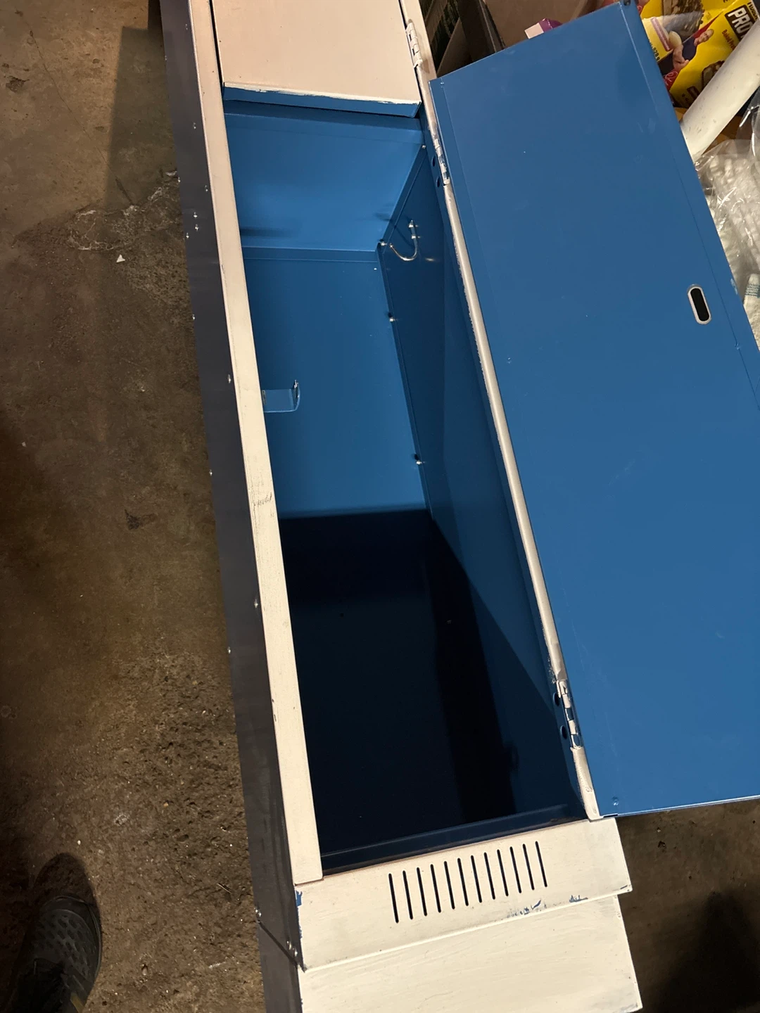2 Blue & White Metal Locker - photo 2