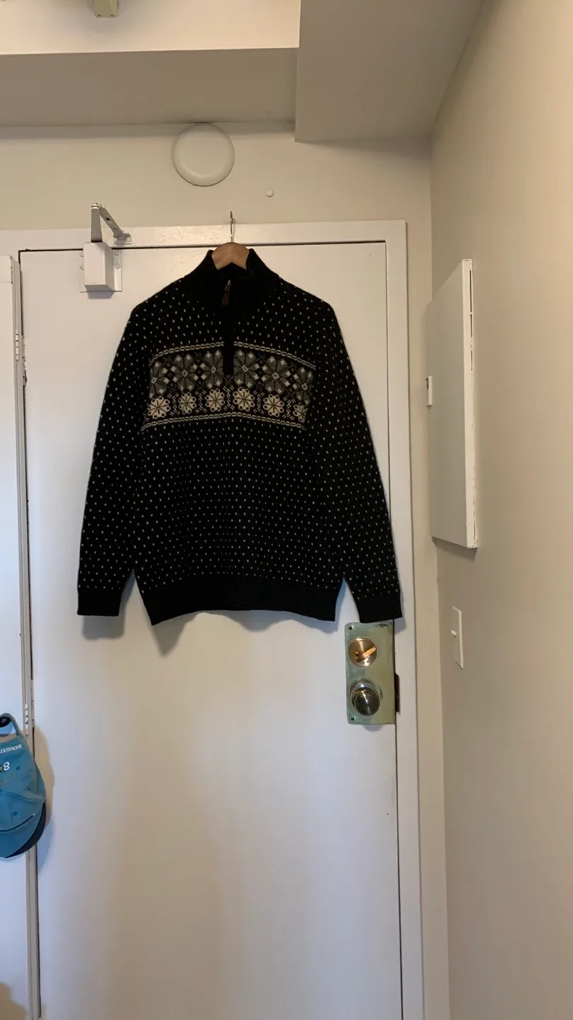 Dale of Norway look Mens sweater size large Wool Sweater thumbnail