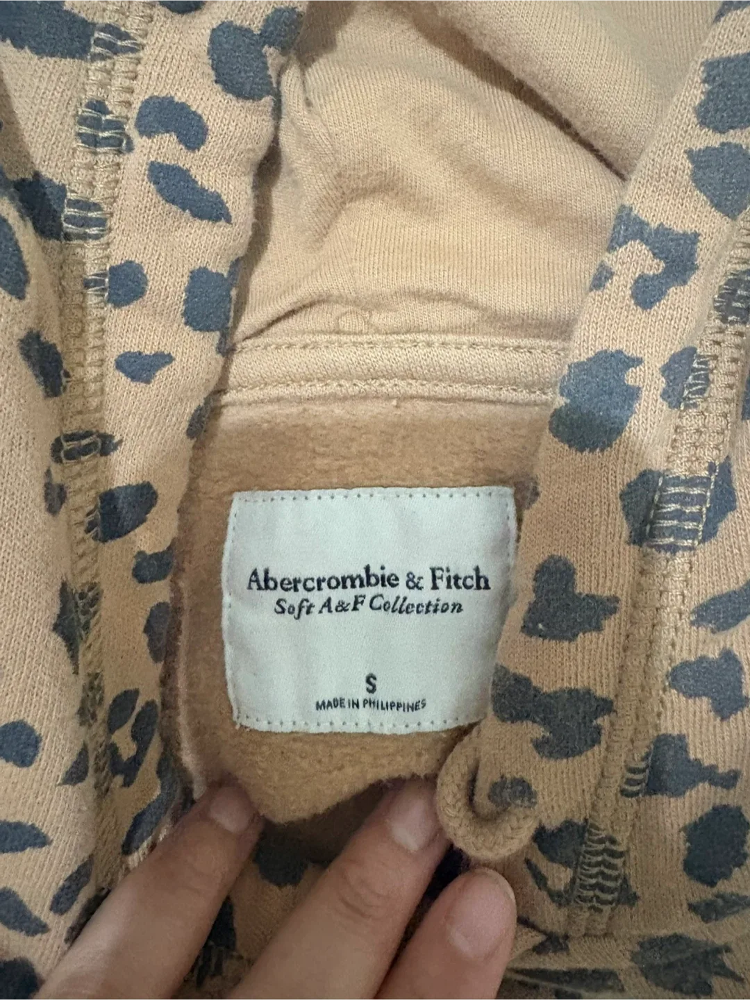 Abercrombie & Fitch Leopard Print Hoodie - Size S image indicator(3)