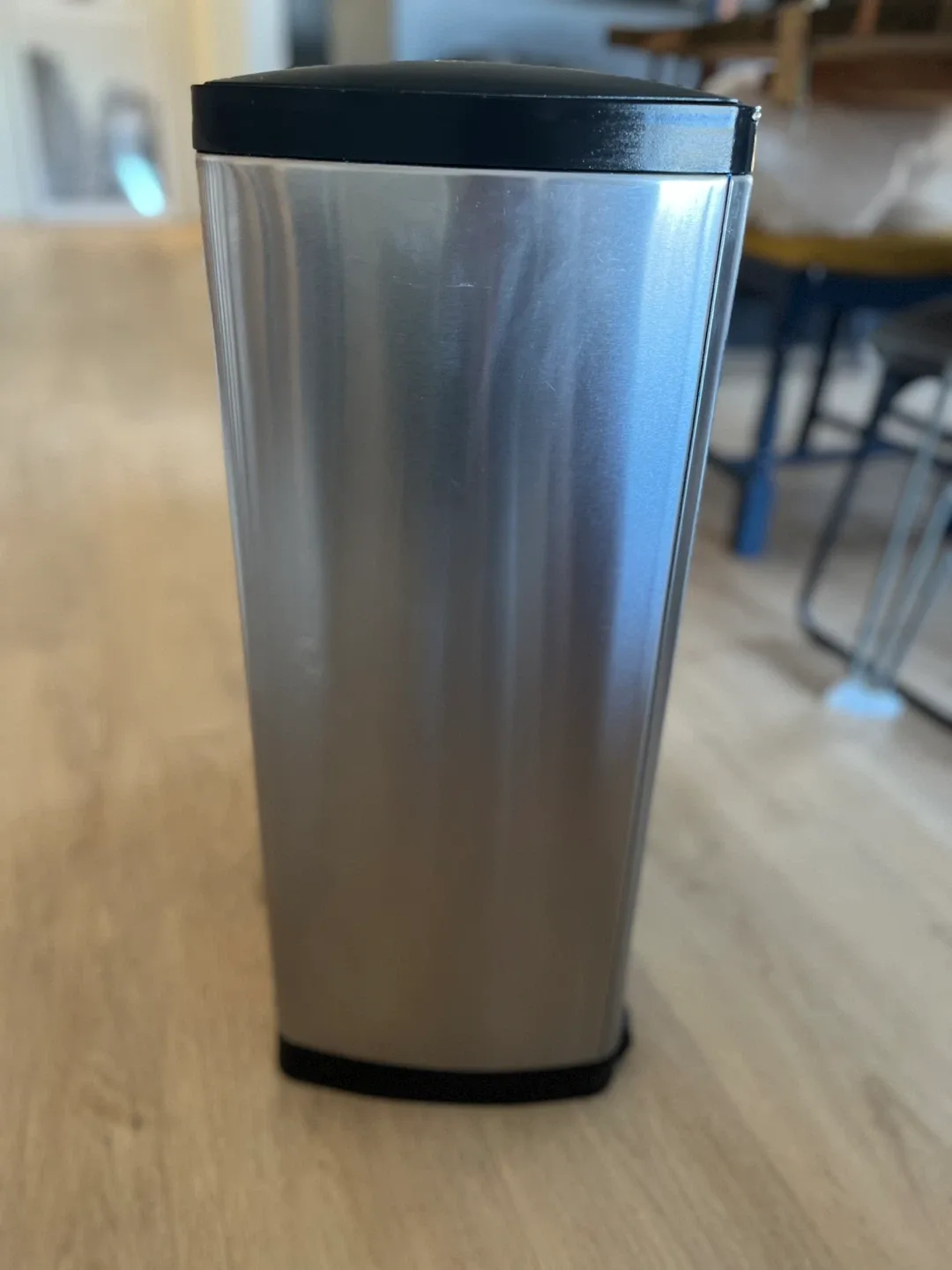 Simplehuman rectangular step trash can, stainless steel image indicator(5)