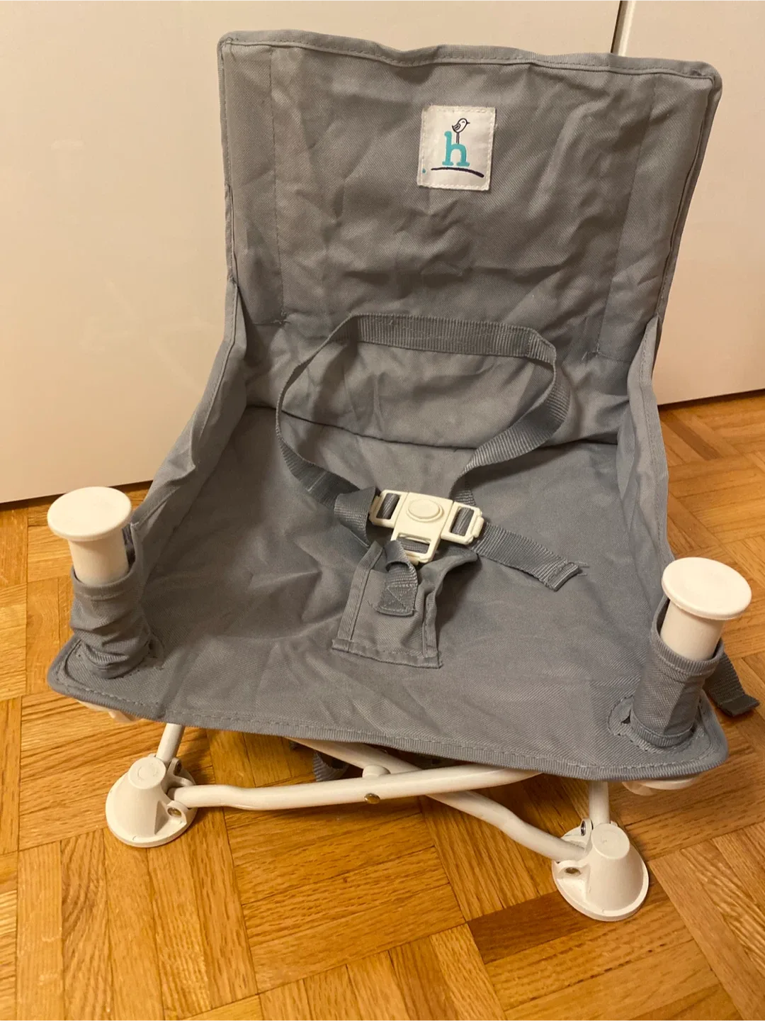 hiccapop Omniboost Travel Booster Seat thumbnail