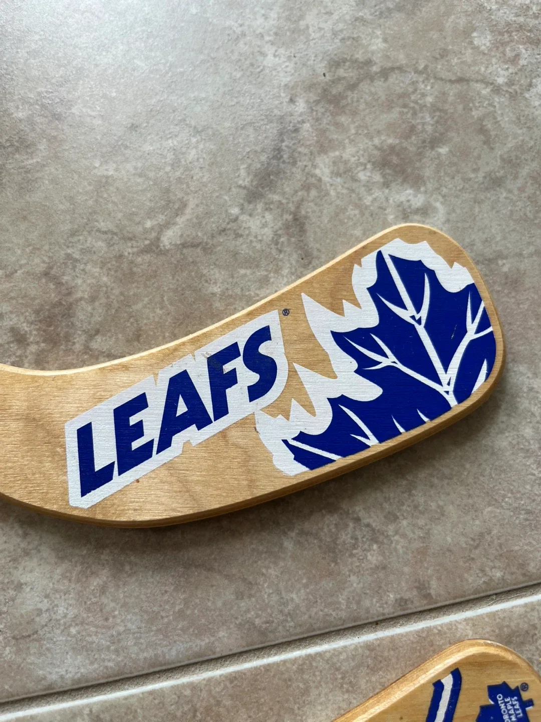 Toronto Maple Leafs Mini Hockey Sticks image indicator(2)