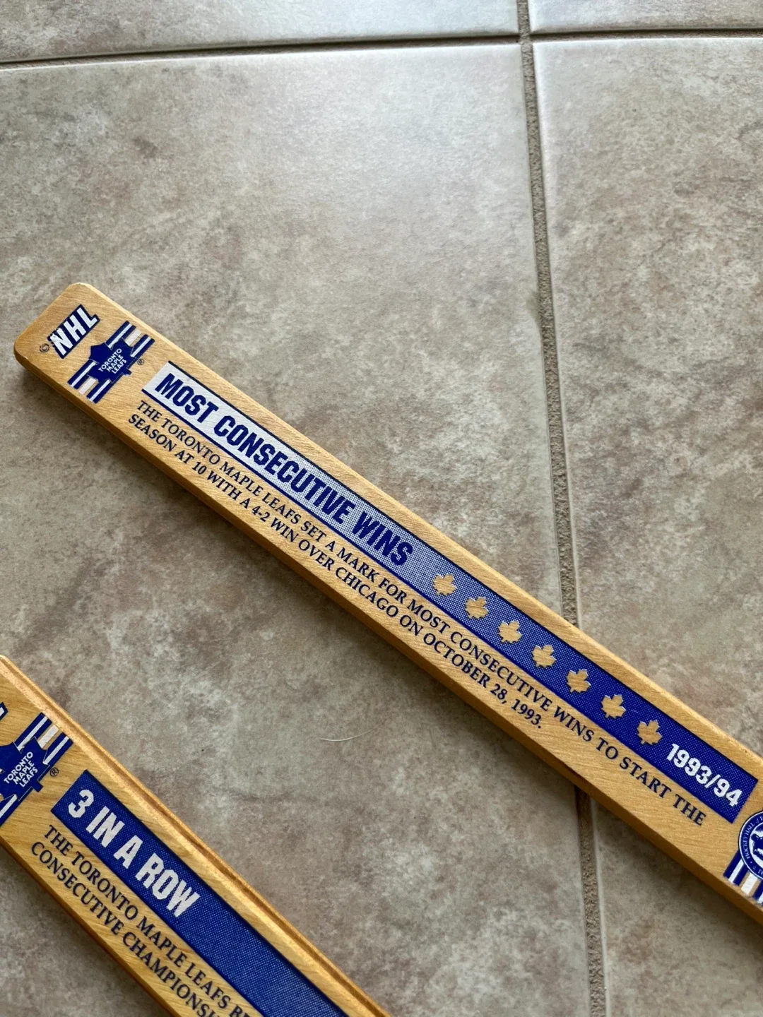 Toronto Maple Leafs Mini Hockey Sticks image indicator(3)