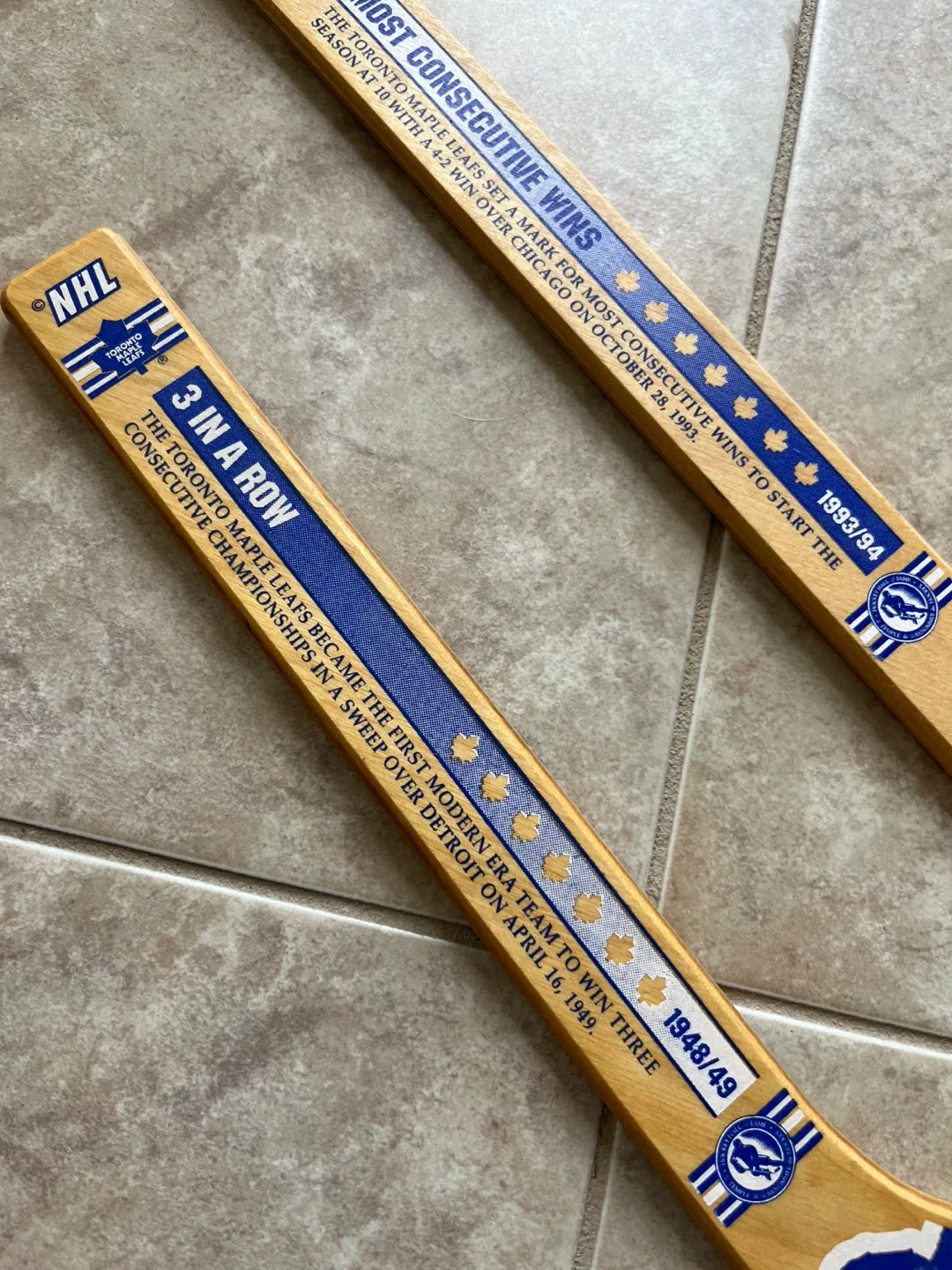 Toronto Maple Leafs Mini Hockey Sticks image indicator(5)