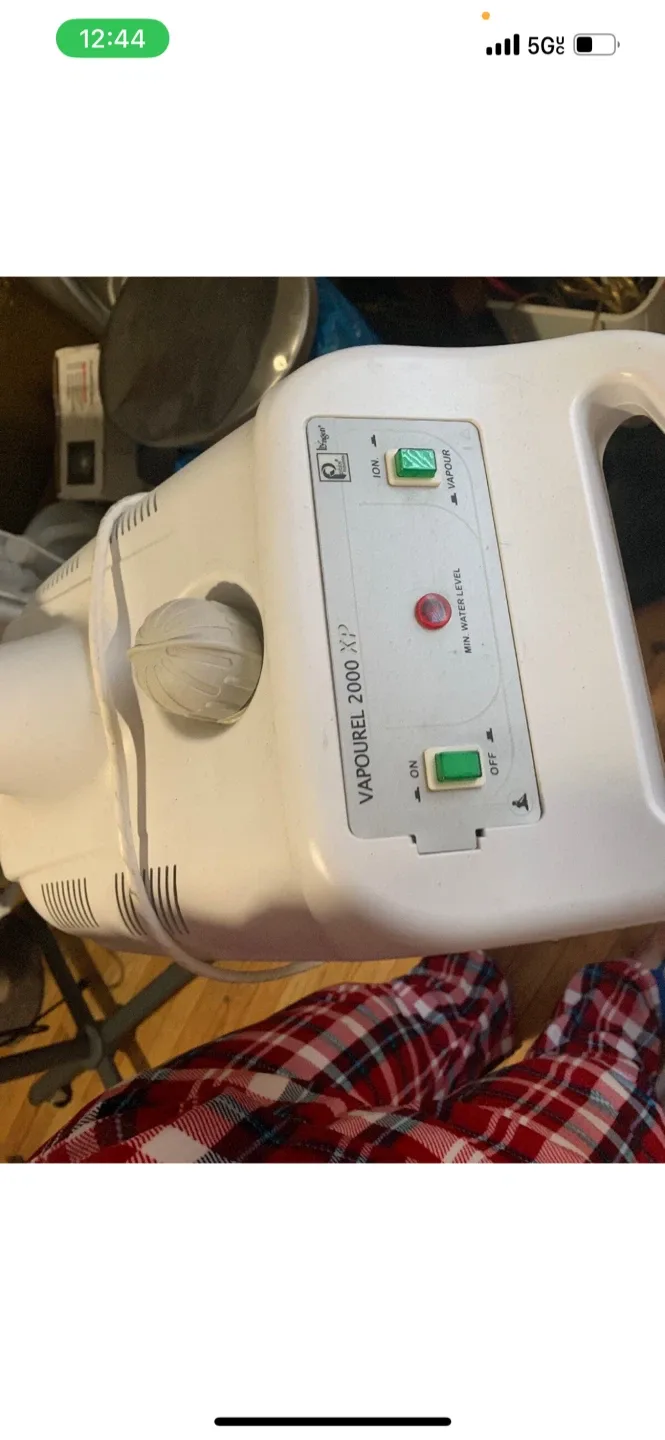 The Pibbs 2505 Skin Care System is Made in the ITALY image indicator(3)