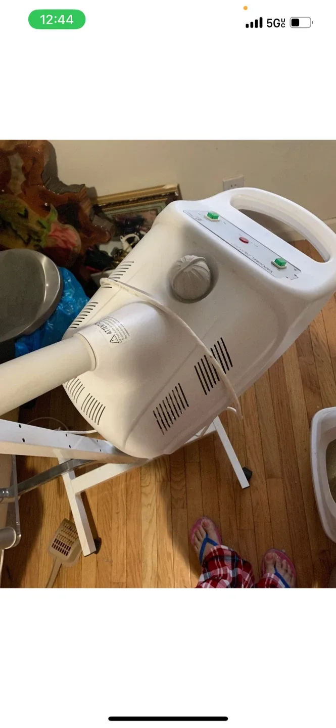 The Pibbs 2505 Skin Care System is Made in the ITALY image indicator(2)