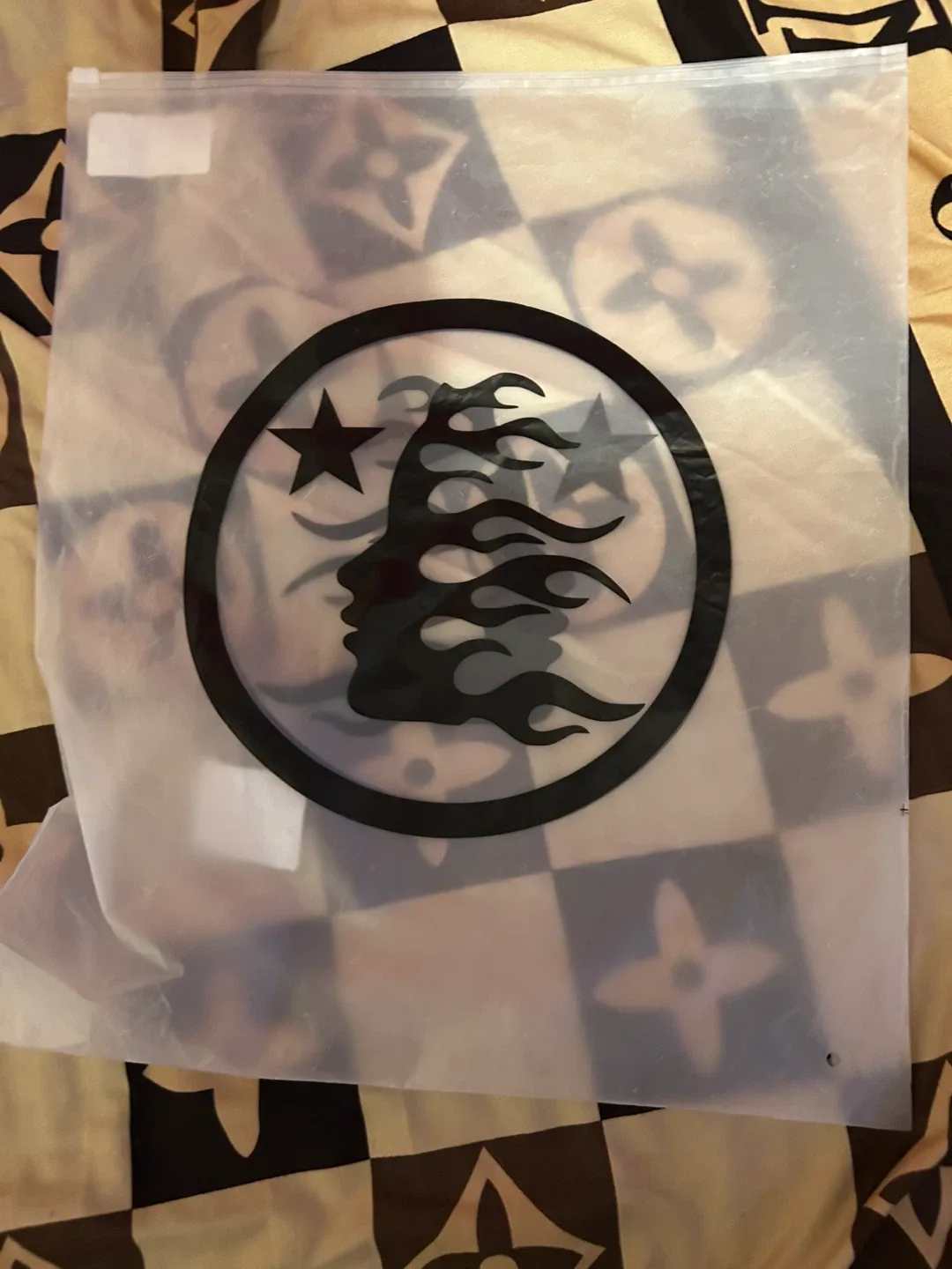 Hellstar Shorts image indicator(3)