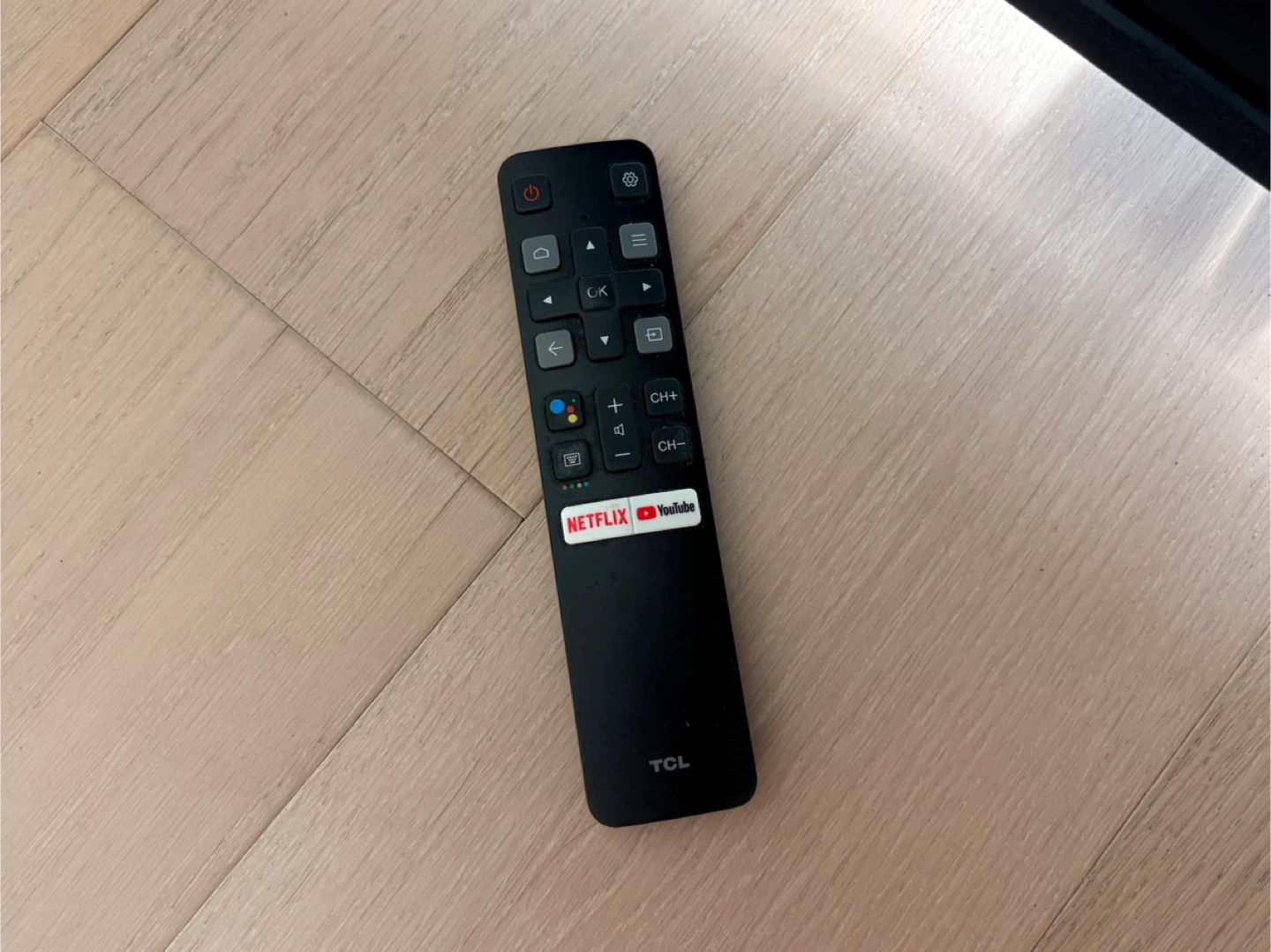 TCL 40" Class 3-Series Full HD Smart Android TV - photo 3