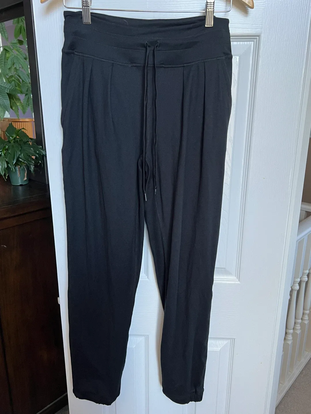 Lolë Black Jogger Pants - Size Small thumbnail