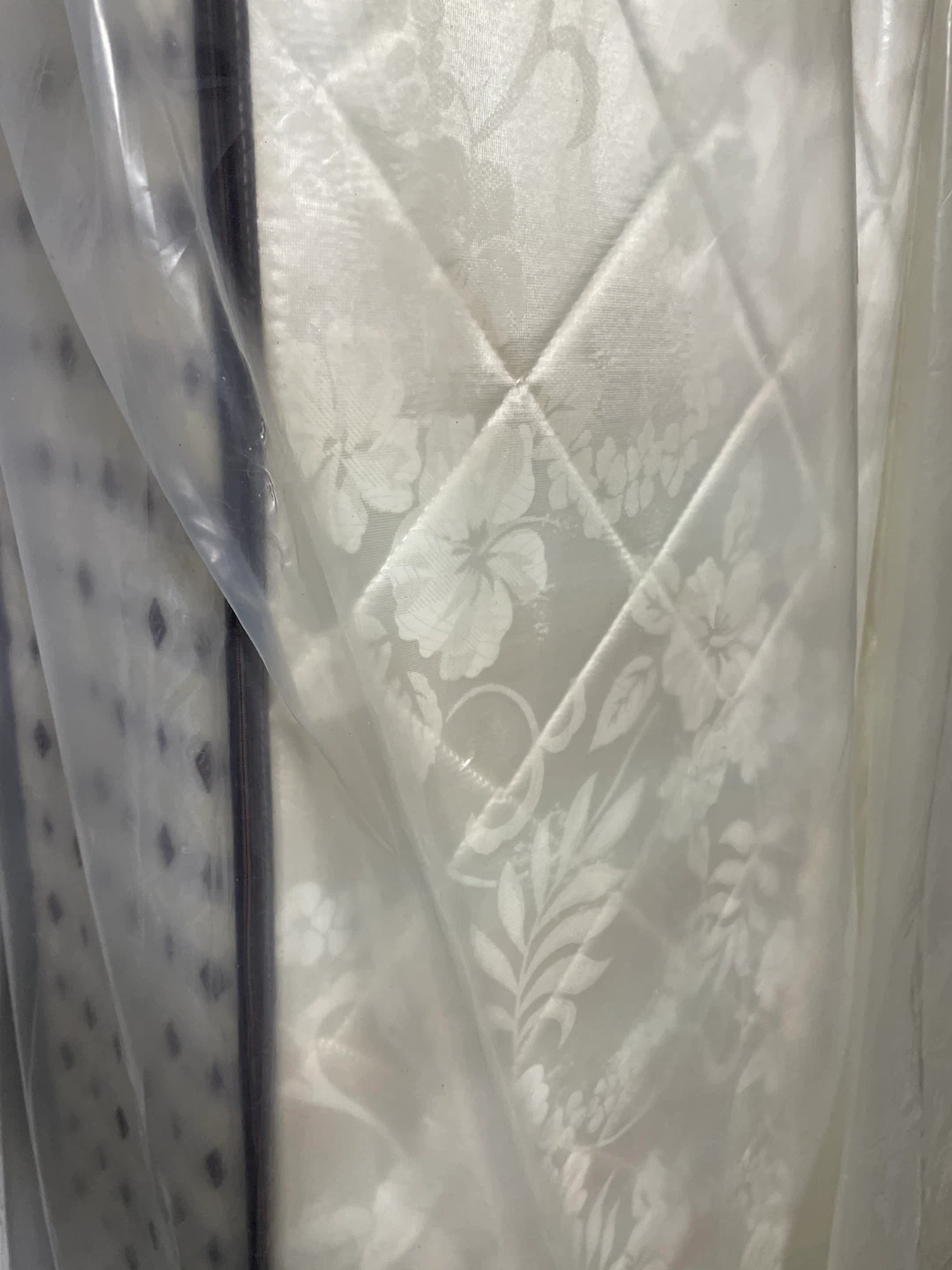 Twin size Mattress - photo 2