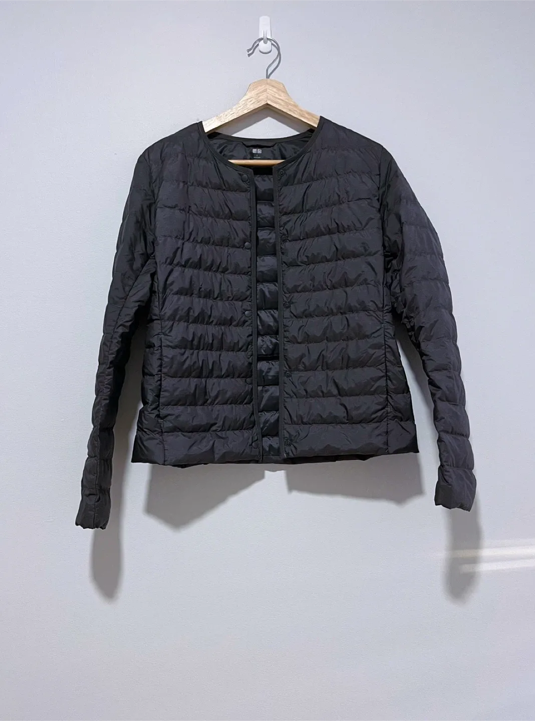 New Women’s Uniqlo Lightweight Down Jacket-Size S thumbnail