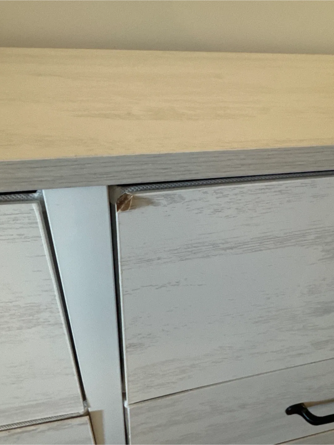 White 6-Drawer Dresser image indicator(4)