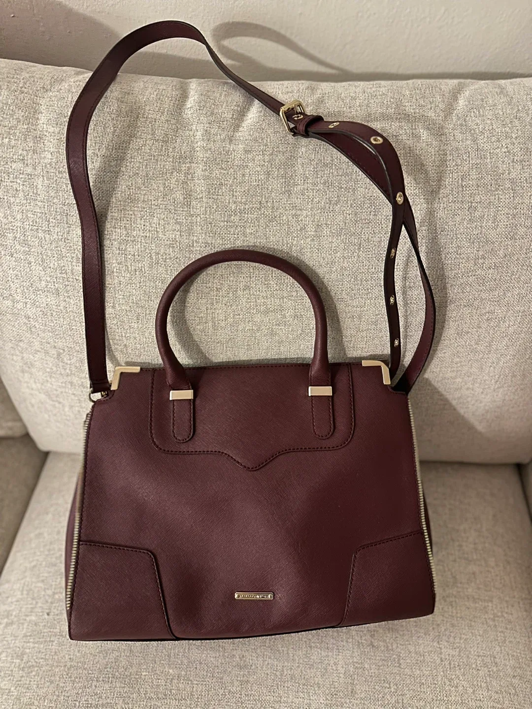 Never been used Rebecca Minkoff purse image indicator(2)