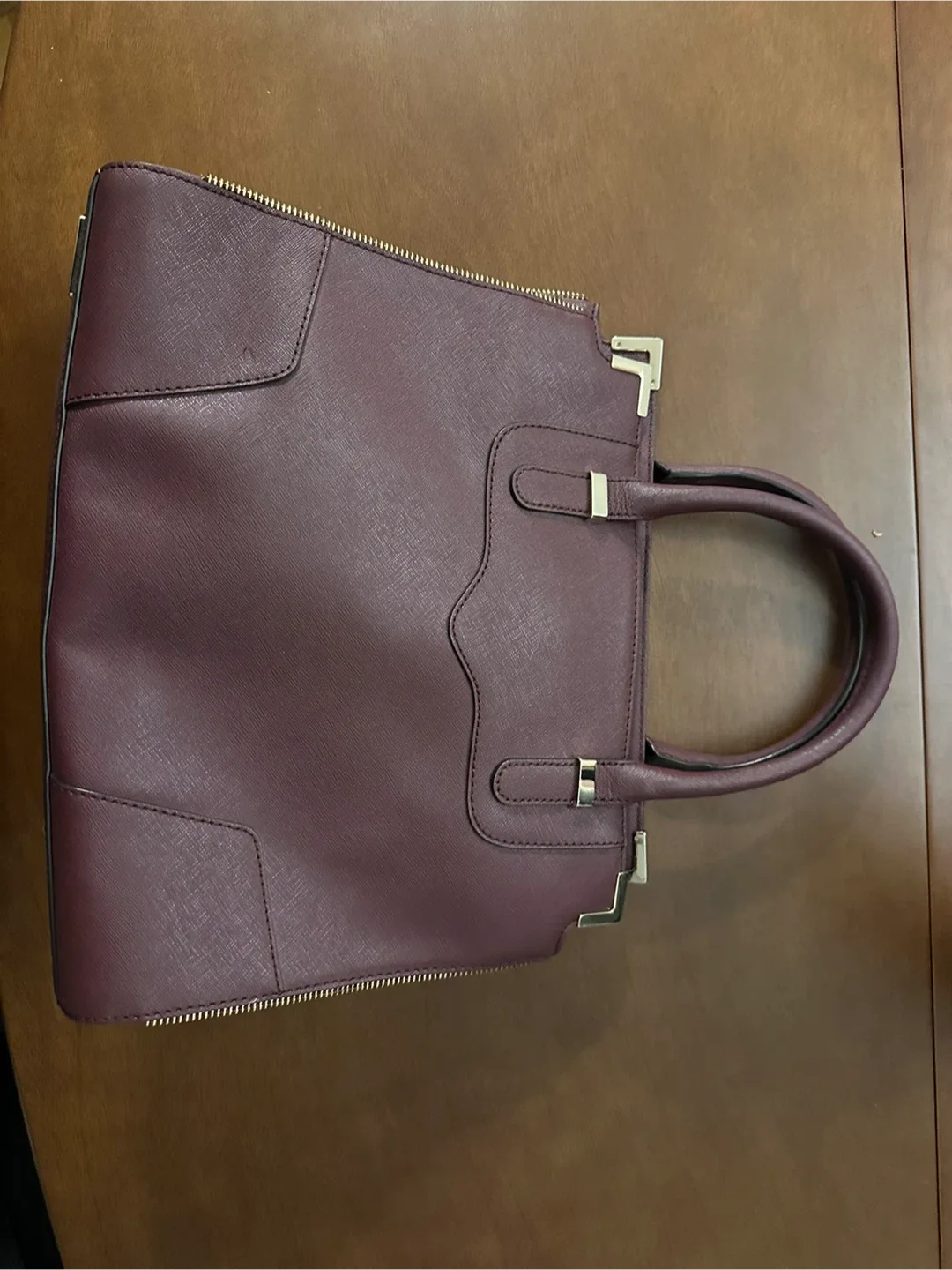 Never been used Rebecca Minkoff purse image indicator(7)