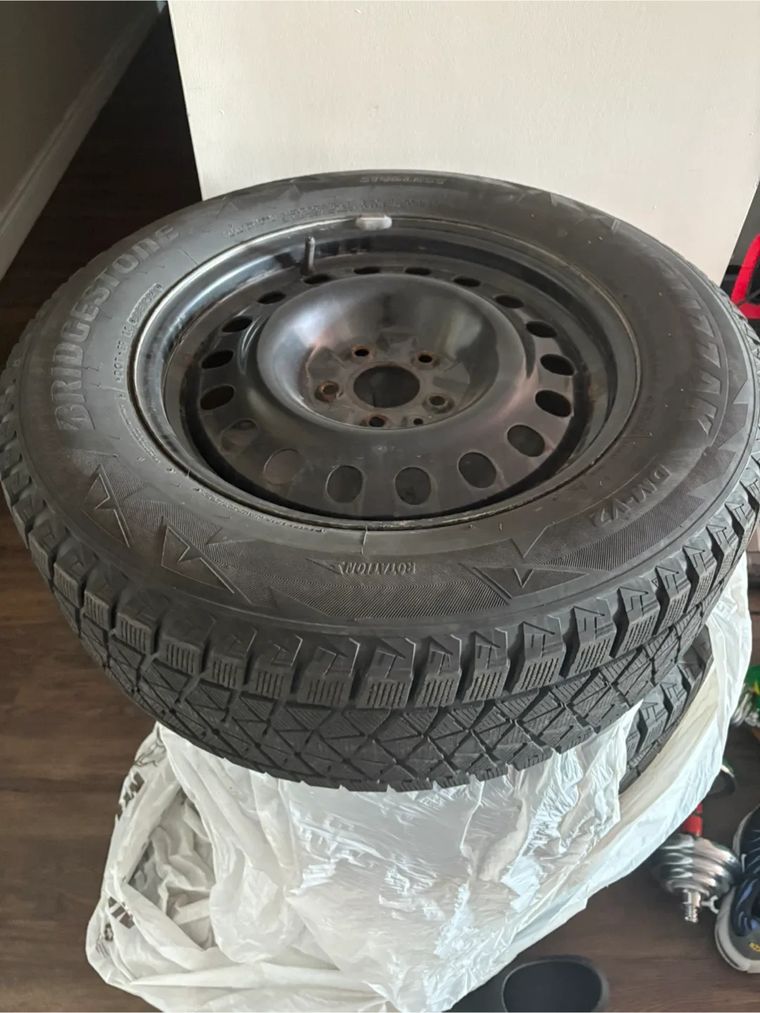 Bridgestone Winter Tires image indicator(2)