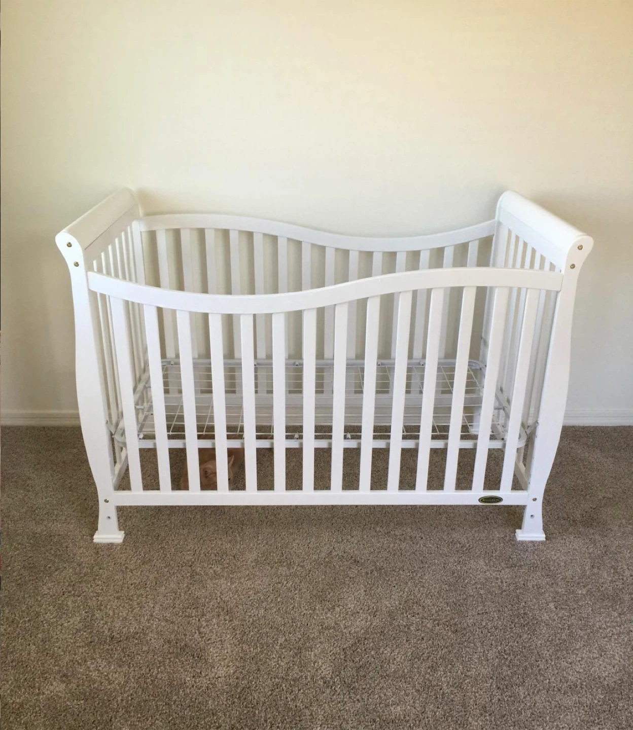 Convertible Baby Crib + Toddler Rail