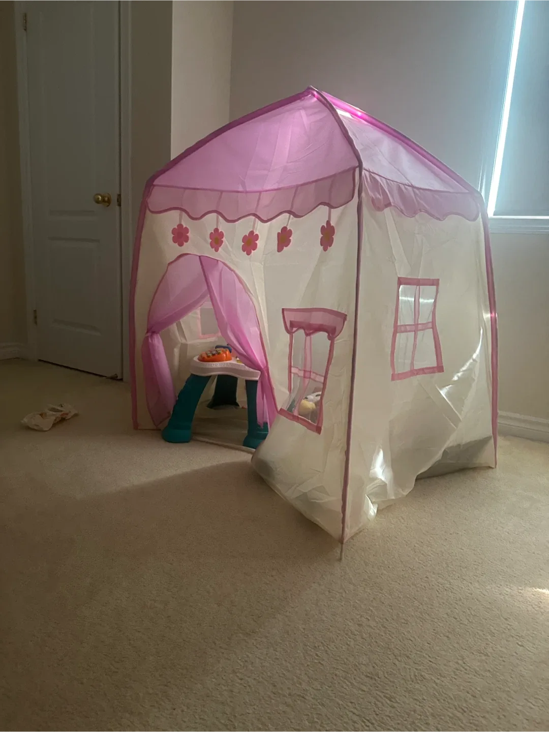 Kids' Pink & White Play Tent