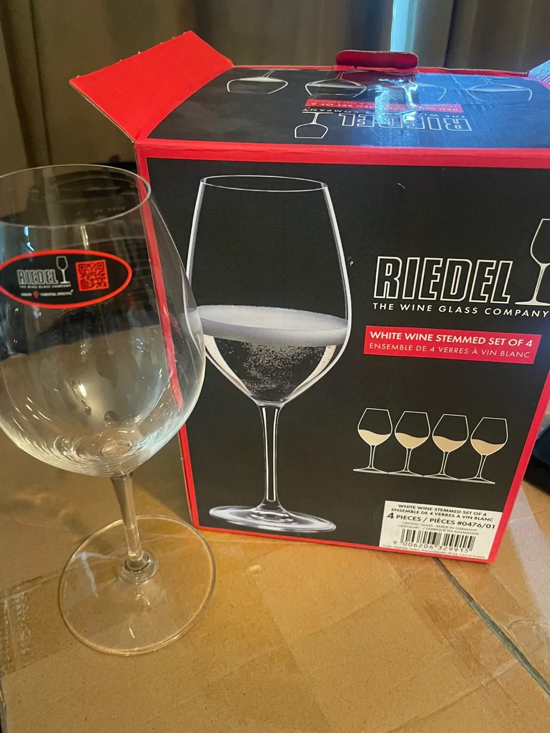 Riedel White Wine Stemmed Set of 4 Glasses image indicator(2)