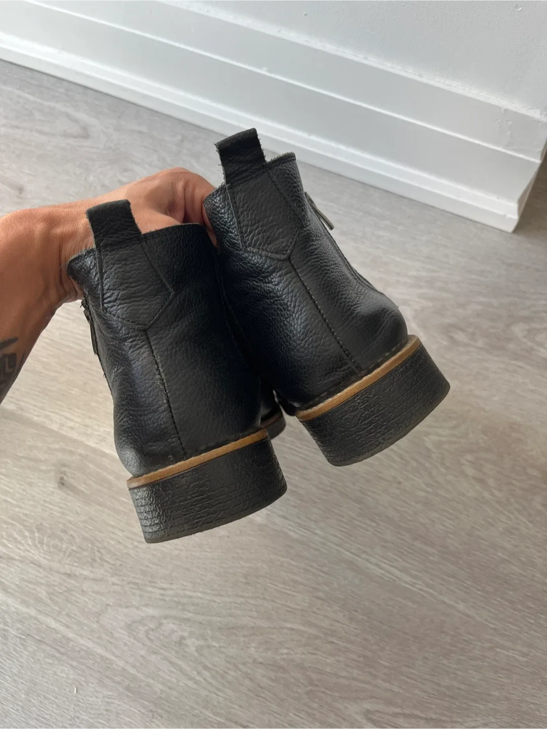 Kemal Tanca Black Leather Chelsea Boots image indicator(6)