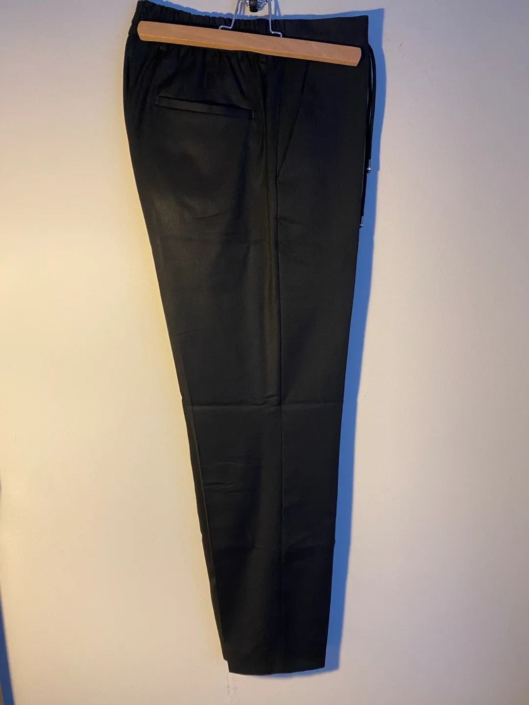 Hugo Boss Black Wool Trousers Size 32R image indicator(2)