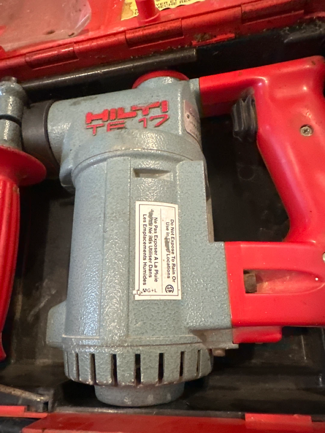 Hilti TE 17 Rotary Hammer Drill - photo 2