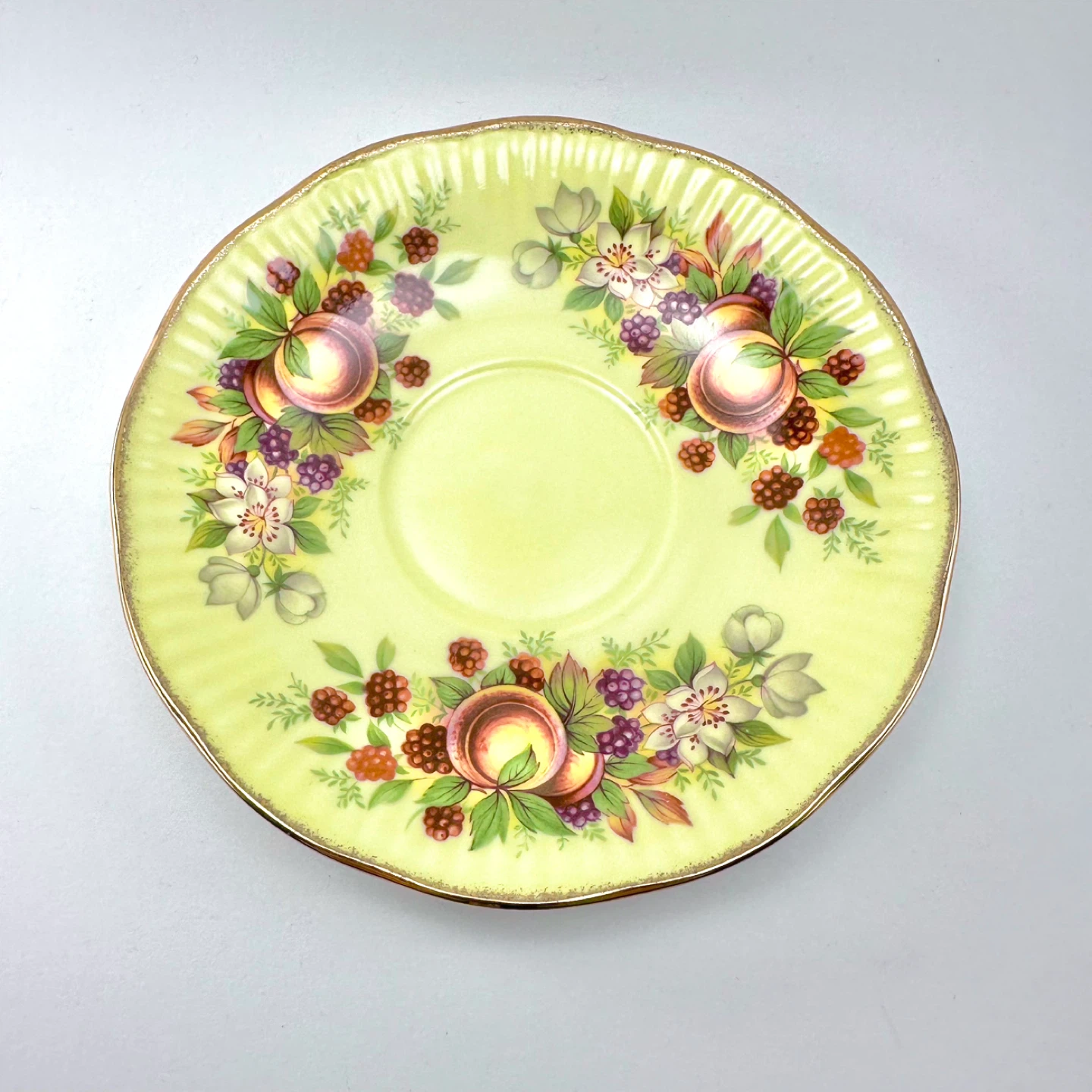 Queens strawberry teacup - photo 3