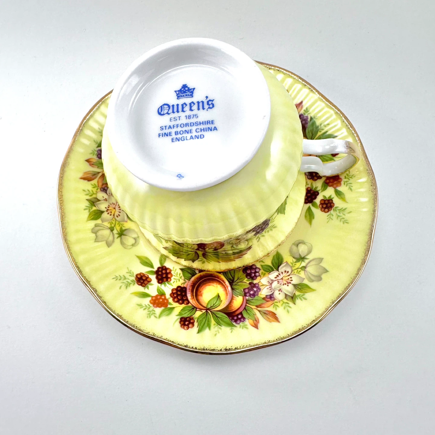 Queens strawberry teacup - photo 4