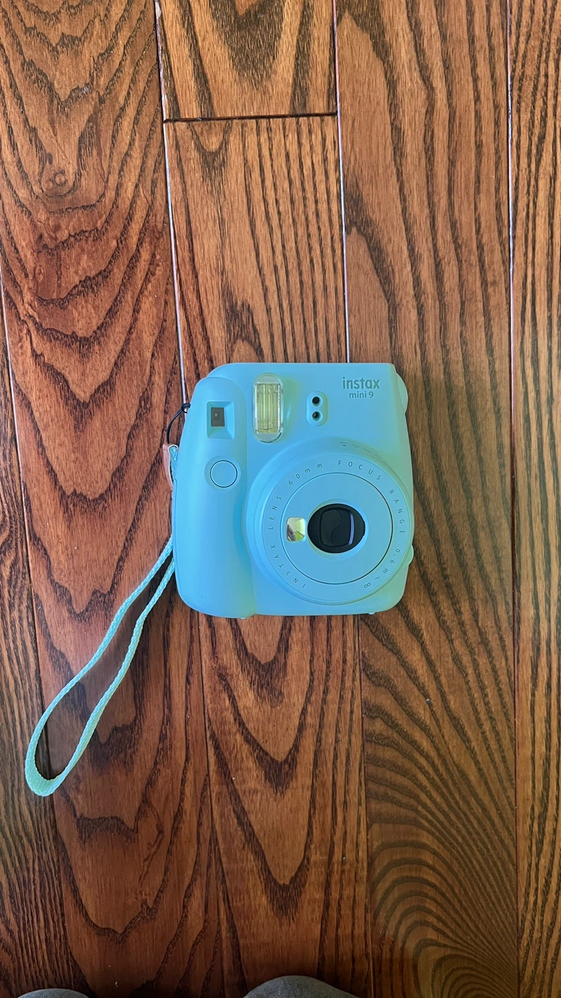 Instax 9 Mini Camera