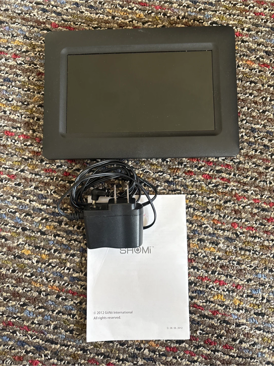 Shomi Digital Photo Frame SP-704F-2