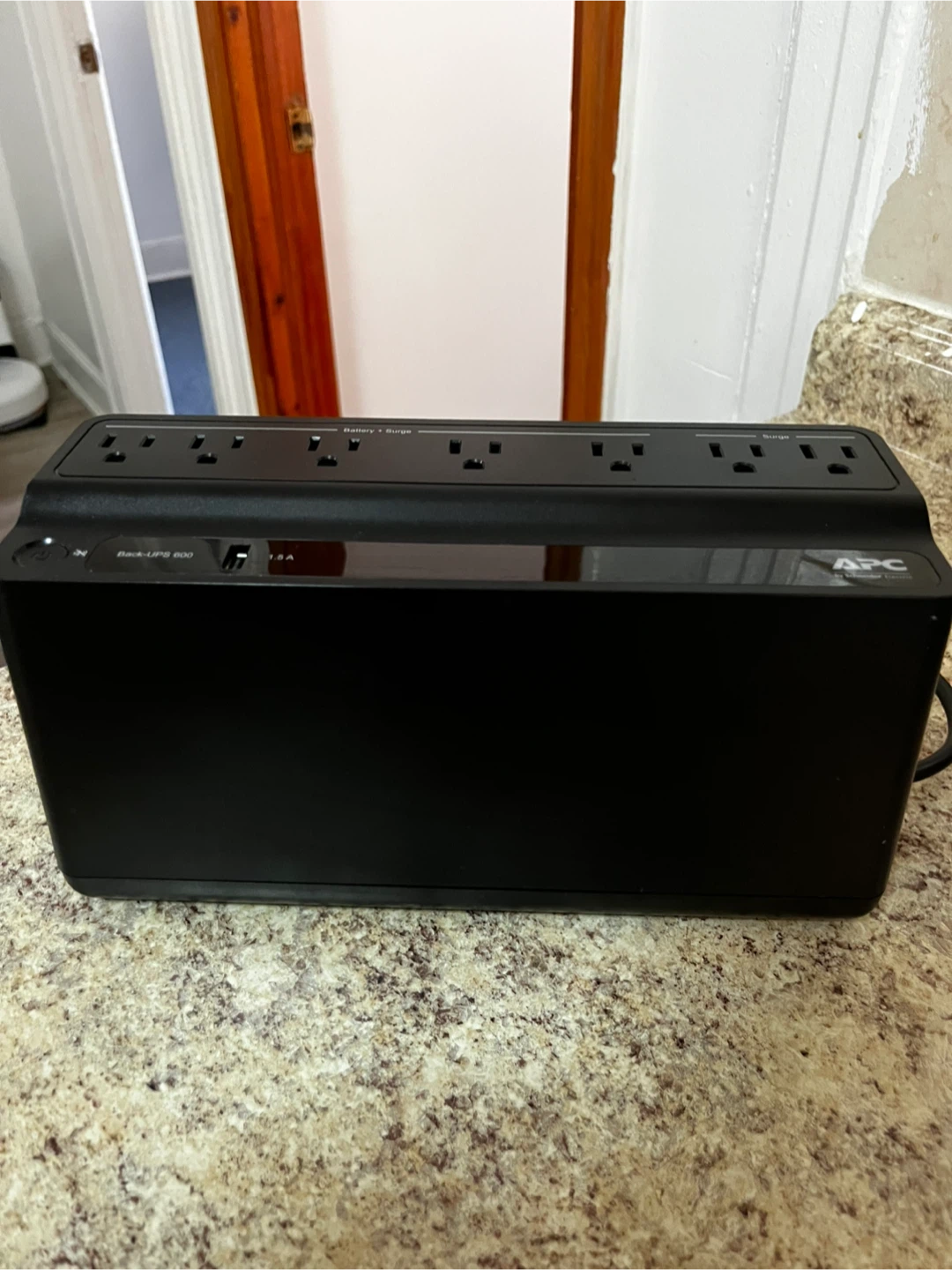 APC Back-UPS 600 - photo 2