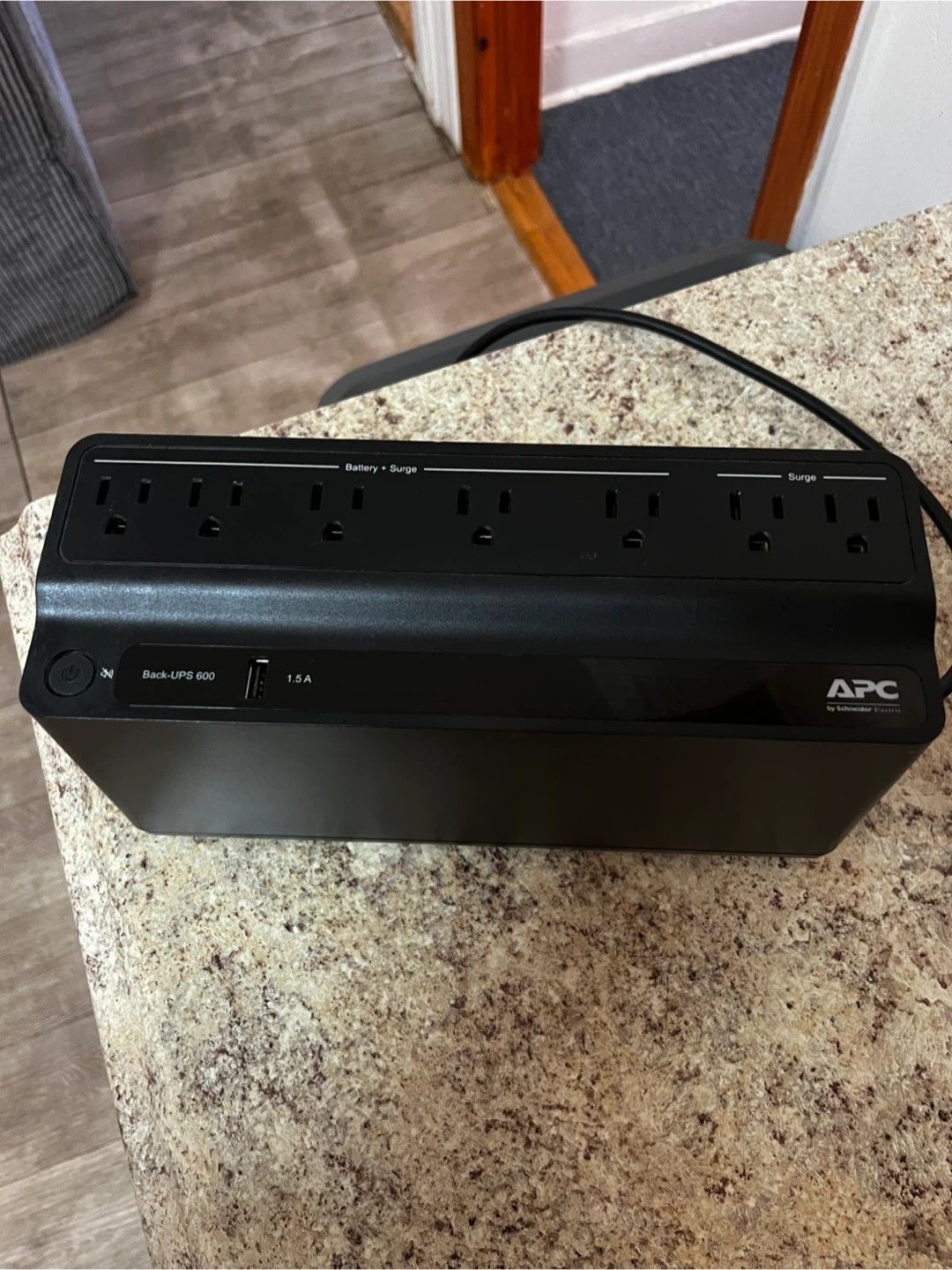 APC Back-UPS 600