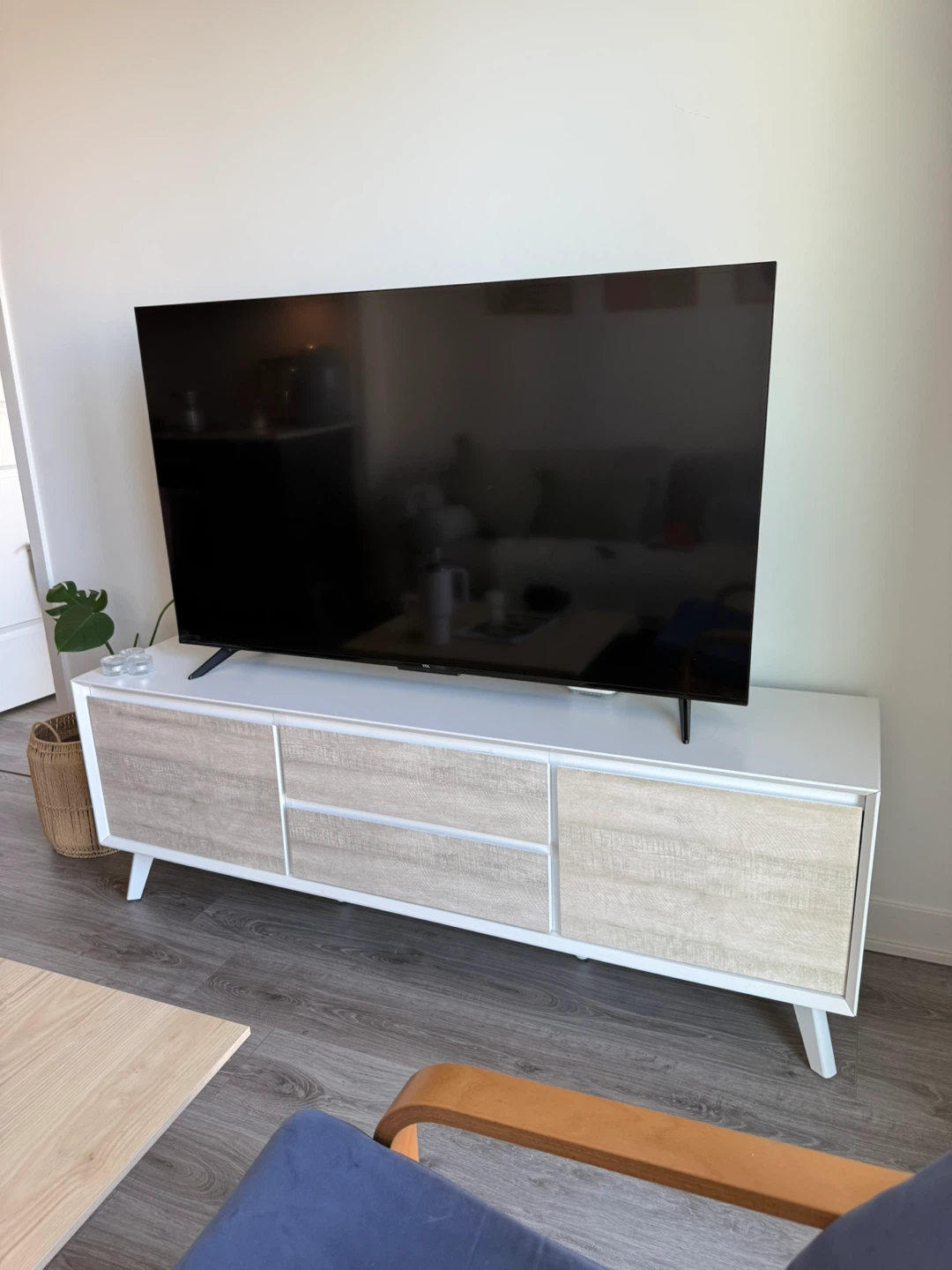 TV stand - photo 3