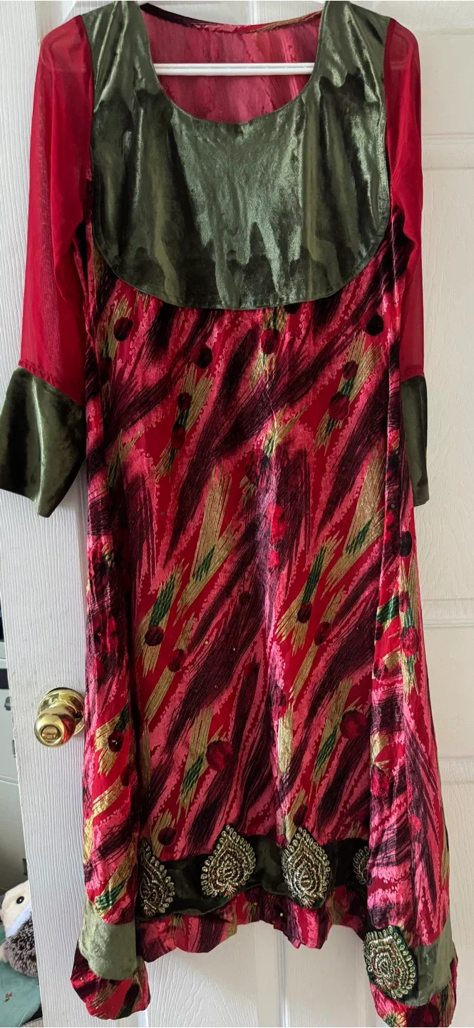 2pcs velvet Red and Green A line Dress image indicator(4)