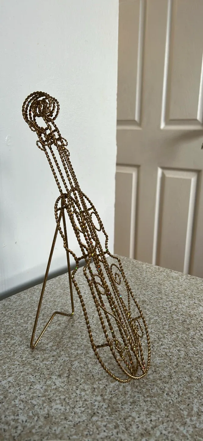 Wire Violin Decorative Item thumbnail