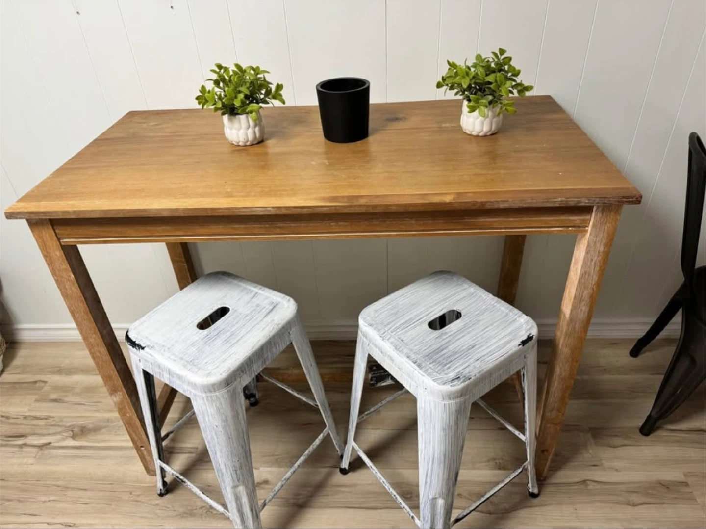 Wooden Table with Two Metal Stools - photo 2