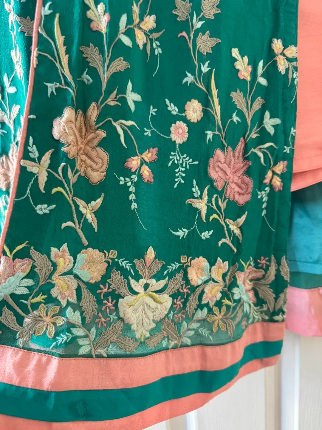 Embroidered Green & Peach Salwar Kameez 3pcs image indicator(5)