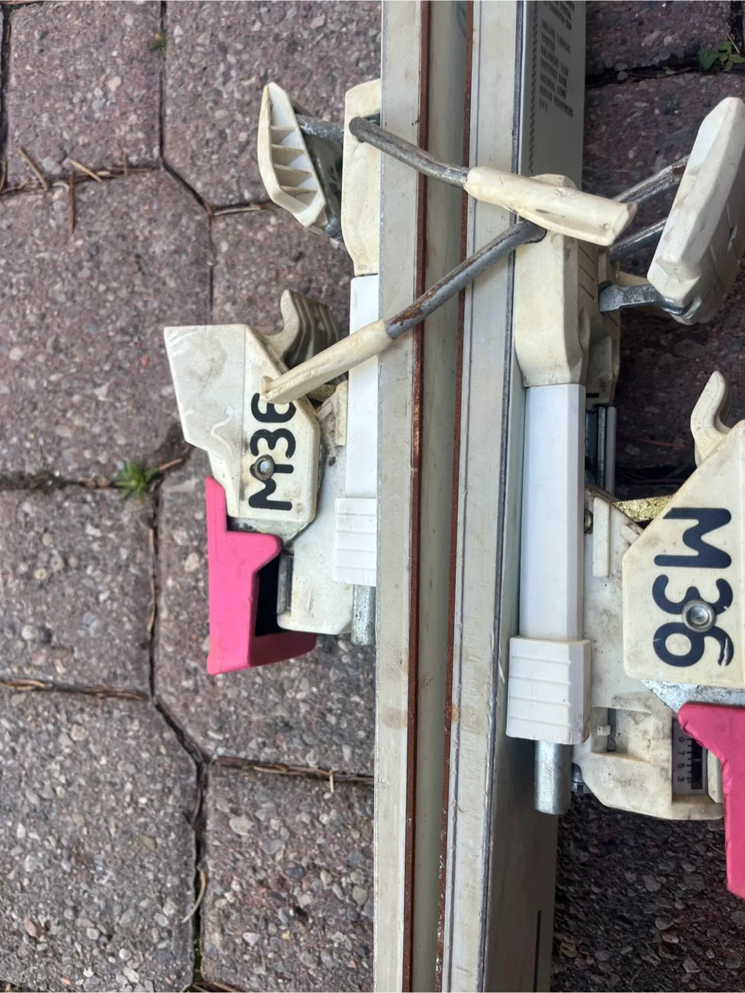 Skiis size 185 image indicator(4)