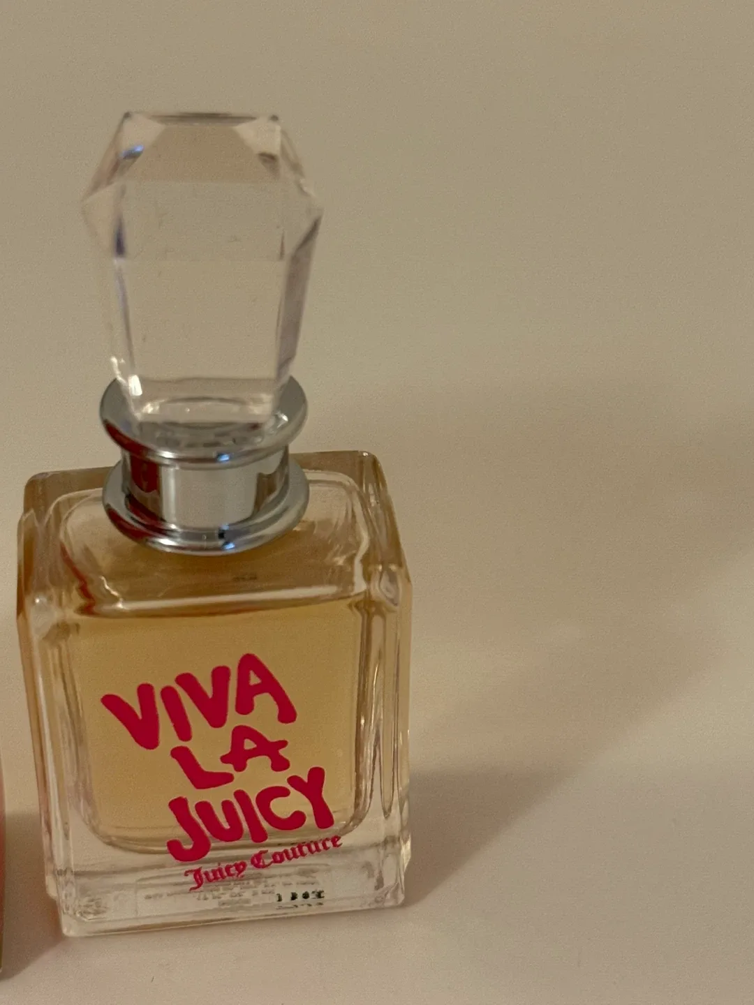 Viva La Juicy Couture Perfume .17 fl oz image indicator(2)