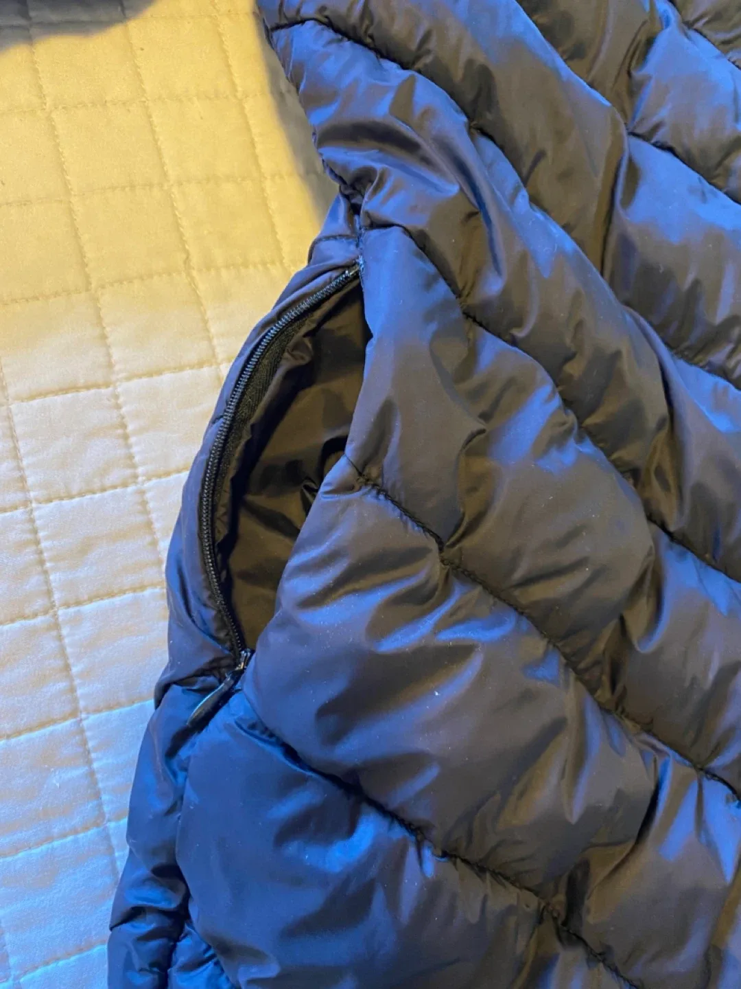 Guess Women’s Black Puffer Jacket image indicator(4)