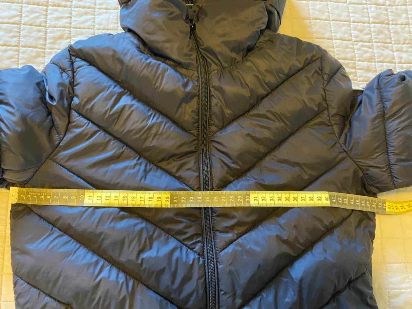 Guess Women’s Black Puffer Jacket image indicator(7)