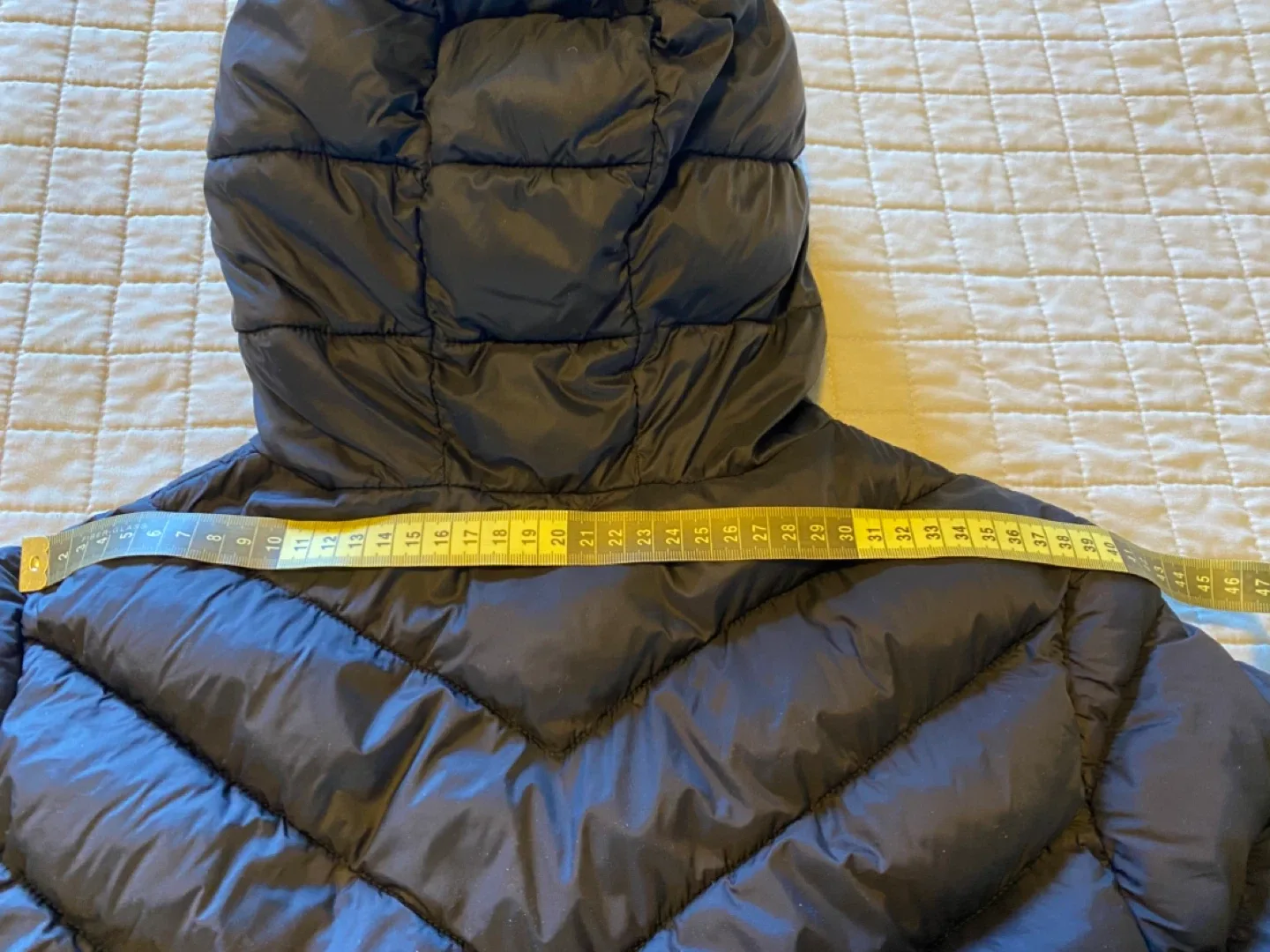 Guess Women’s Black Puffer Jacket image indicator(10)