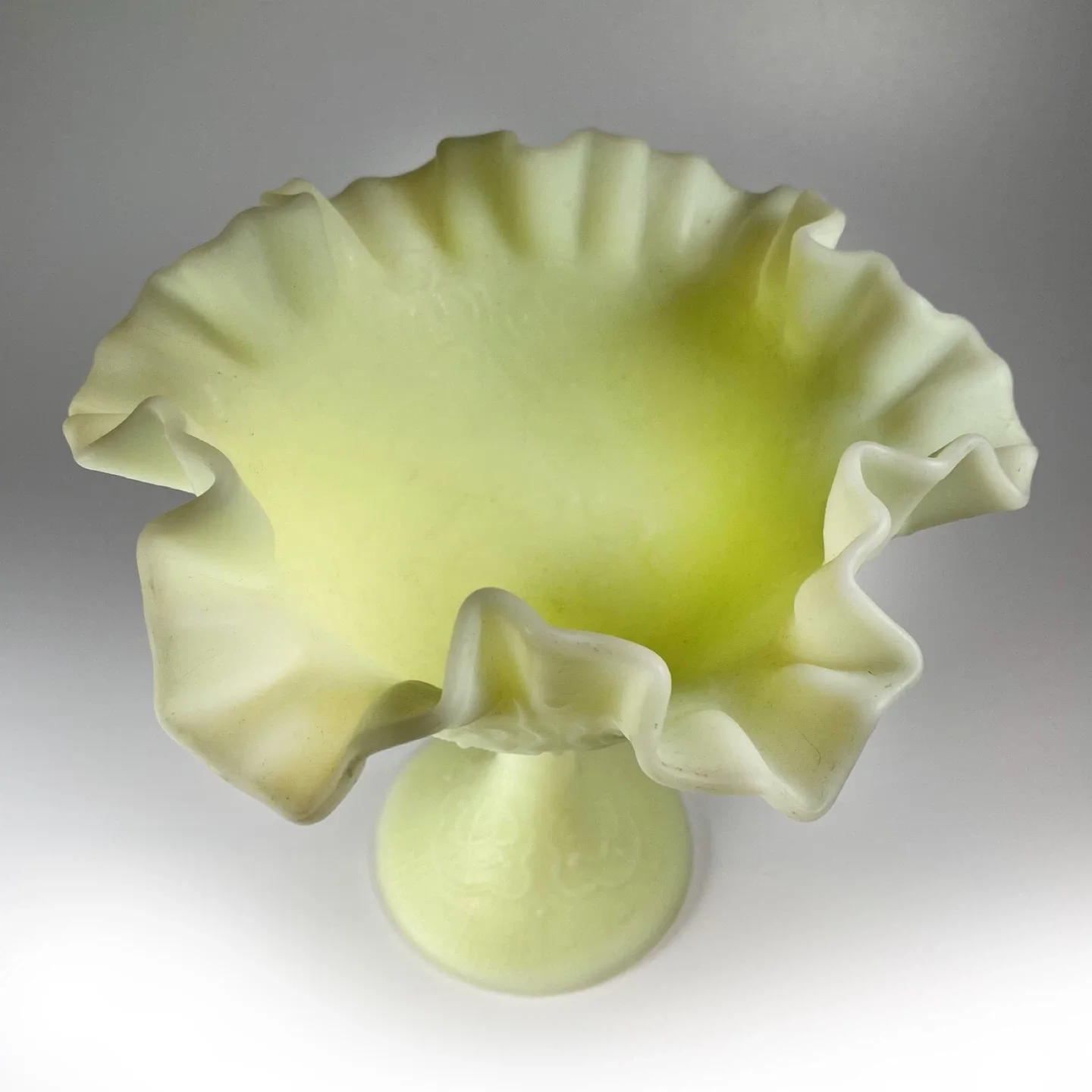Vintage Fenton Custard Glass Compote image indicator(4)