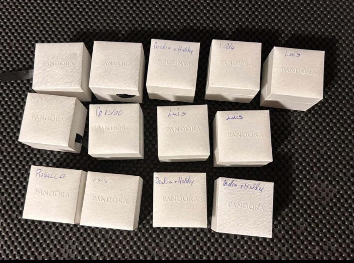 Wooden Magazine Rack image indicator(8)