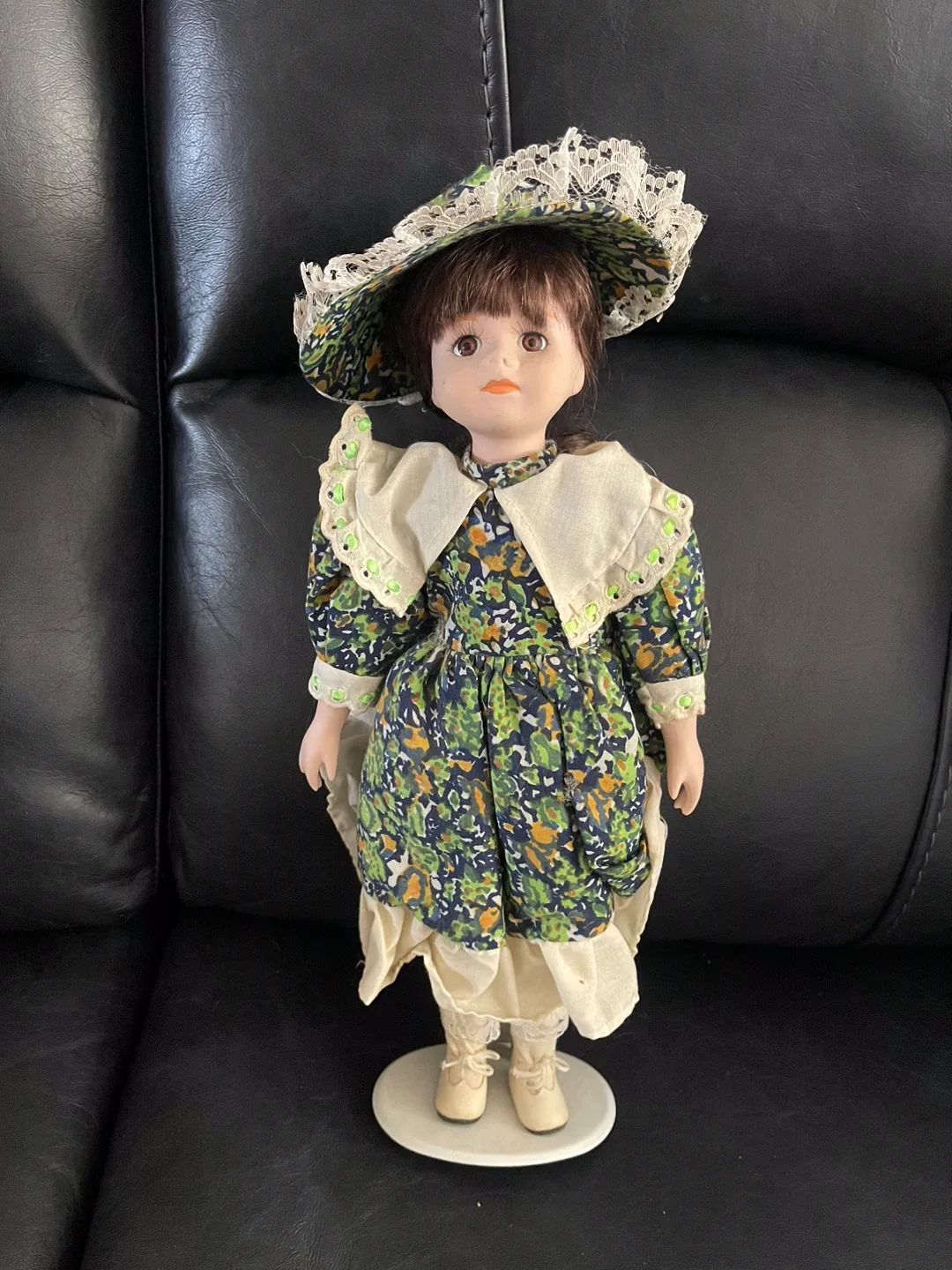 Porcelain Dolls image indicator(7)