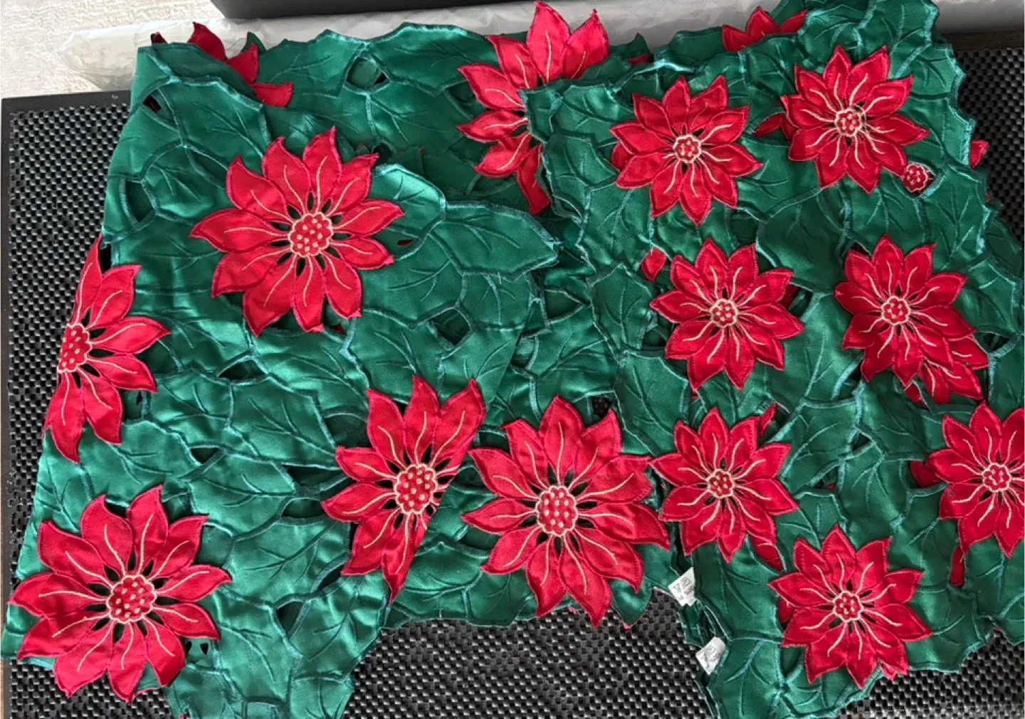 Elegant Christmas Festive Table Runner/ Placemats image indicator(2)