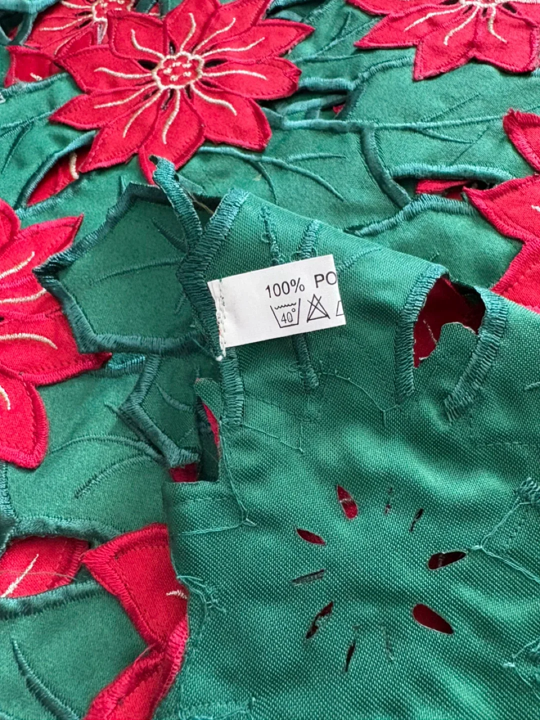 Elegant Christmas Festive Table Runner/ Placemats image indicator(5)