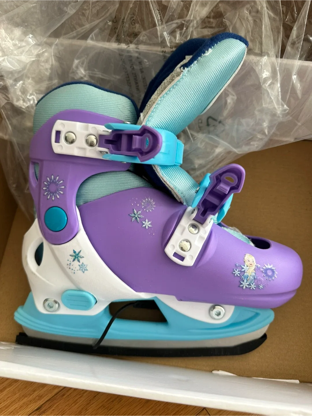 New Frozen Adjustable Girl Skates / Y8-11 image indicator(4)