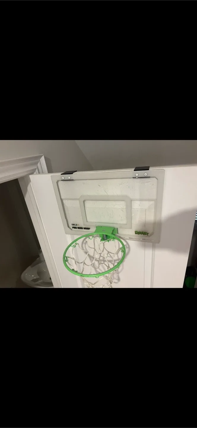 SKLZ Pro Mini Hoop Basketball image indicator(2)