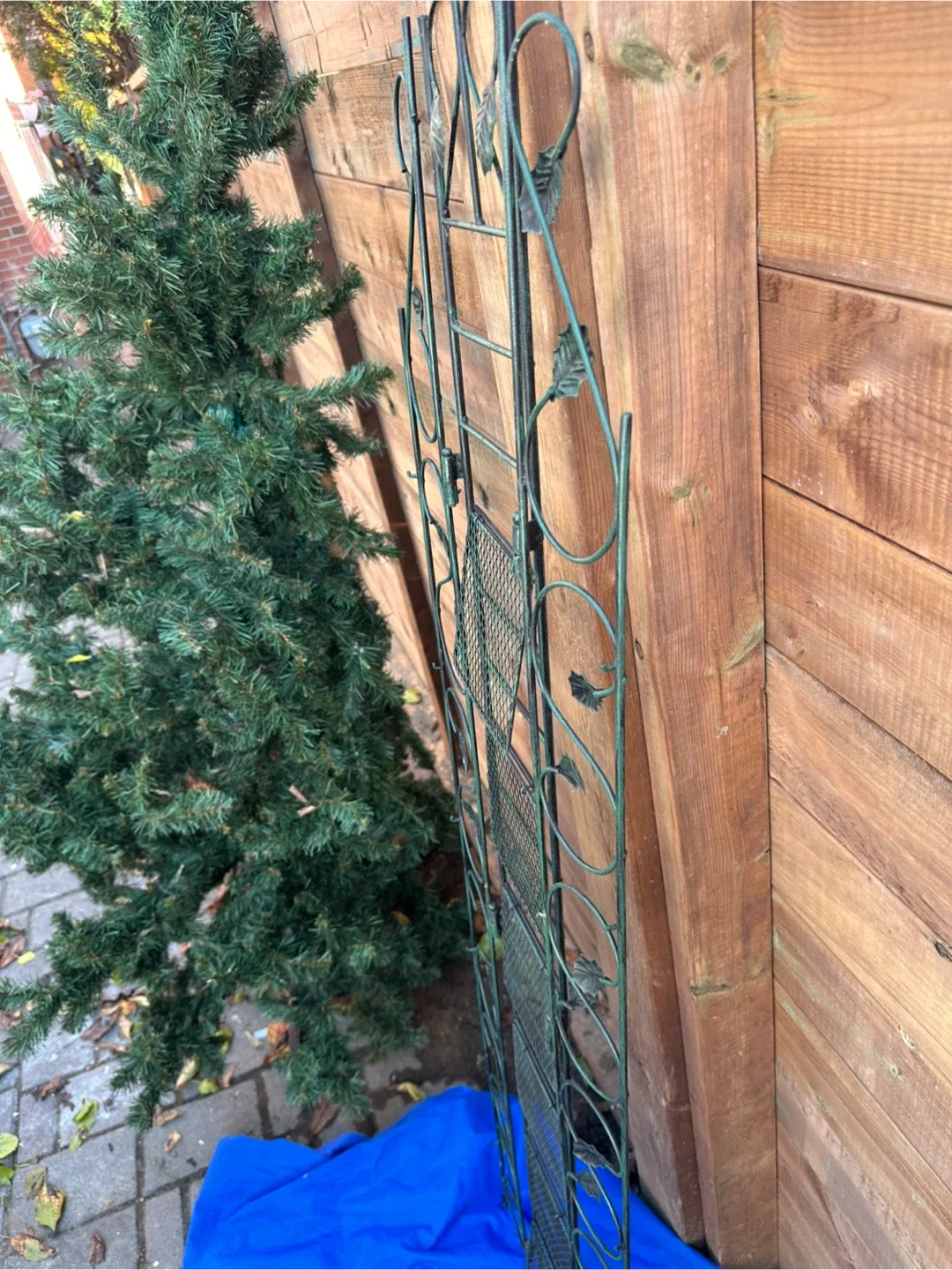 Metal Plant Stand image indicator(2)